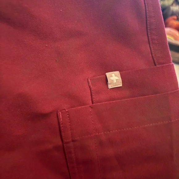Figs women’s Deep Red Cargo Pants - Picture 2 of 4